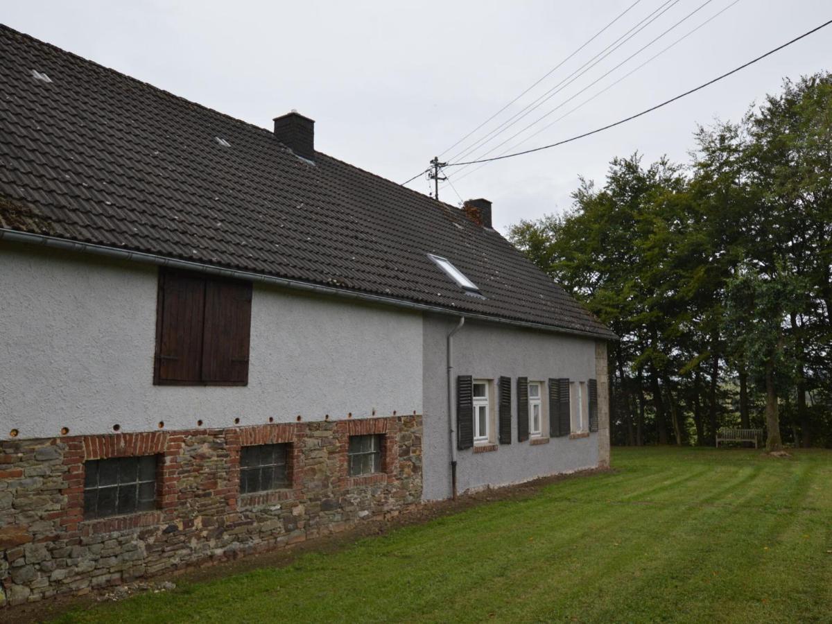 Cozy Holiday Home In Neuendorf With Garden Exterior foto